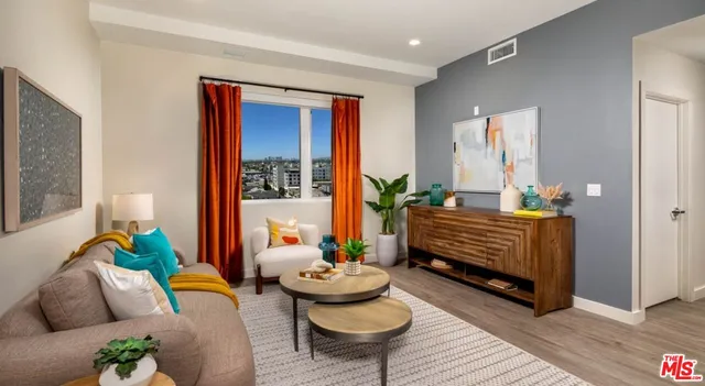 $3,773 | 10375 West Washington Boulevard, Unit 308, Culver City, CA 90232