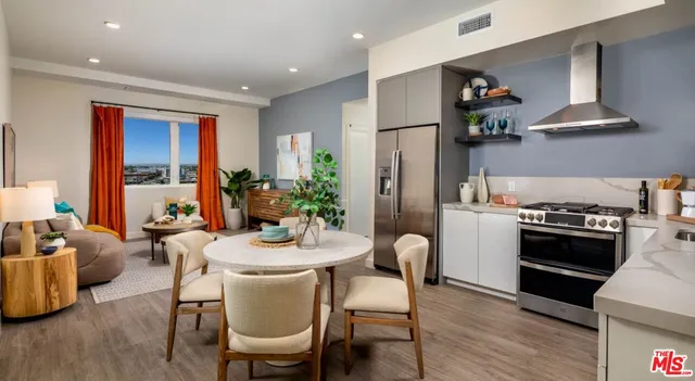 $3,773 | 10375 West Washington Boulevard, Unit 308, Culver City, CA 90232