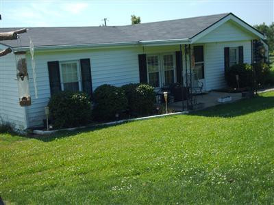 276 New Haven Road Lancaster, KY 40444 - Photo 2 of 23 Another front view