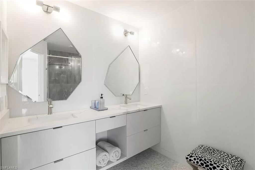 775 Hampton Circle, Unit 133 Naples, FL 34105 - Photo 12 of 19