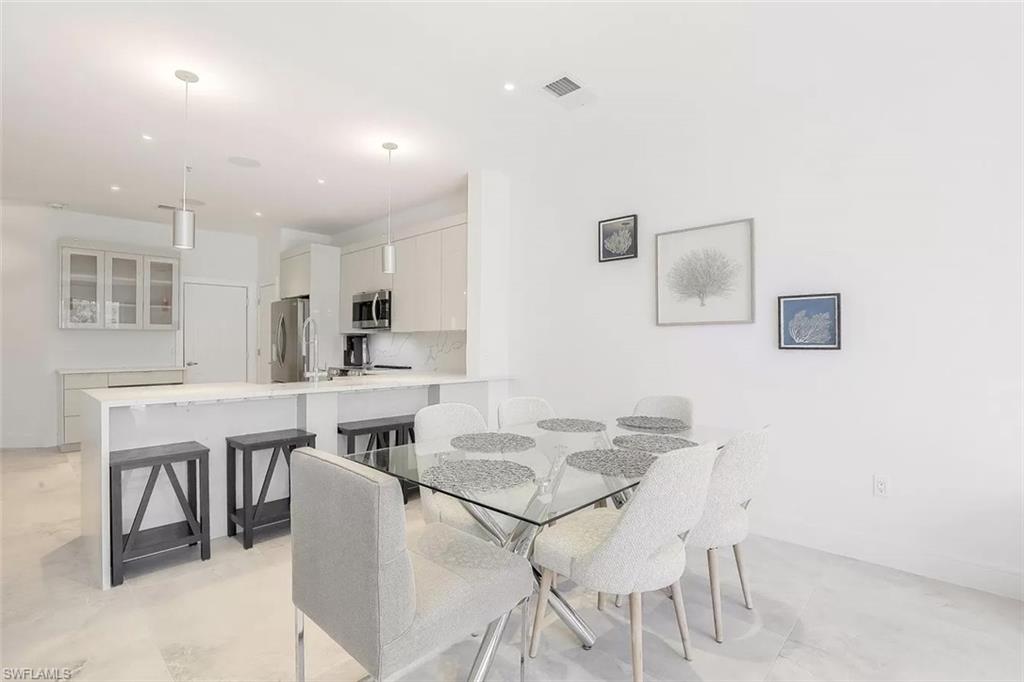 775 Hampton Circle, Unit 133 Naples, FL 34105 - Photo 8 of 19