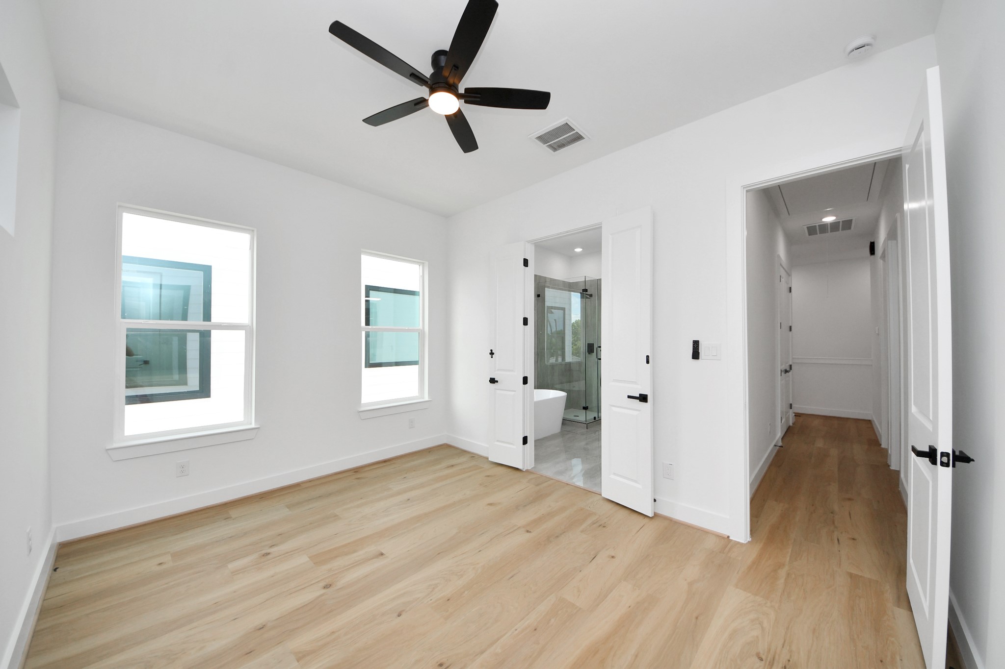 7117 Eastwood Street Houston, TX 77021 - Photo 14 of 35