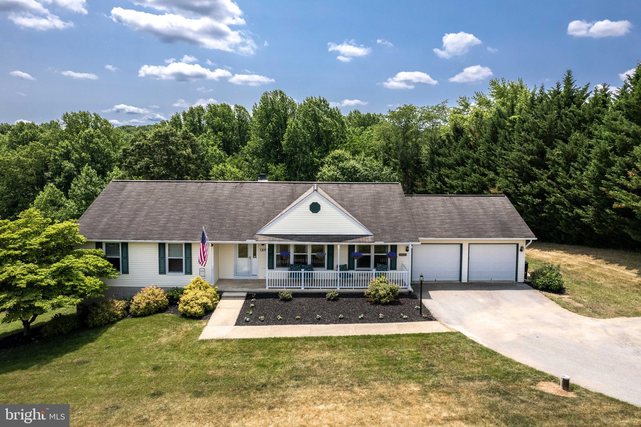 Welcome to 1309 Naugahyde Rd
