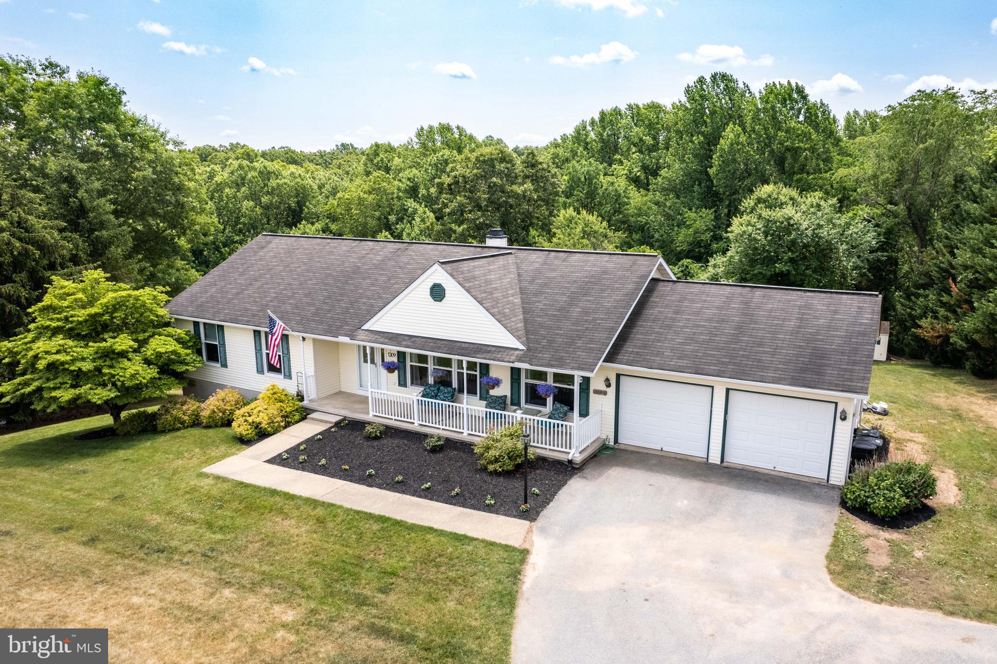 True 5BR 3BATH newer Rancher on over an acre