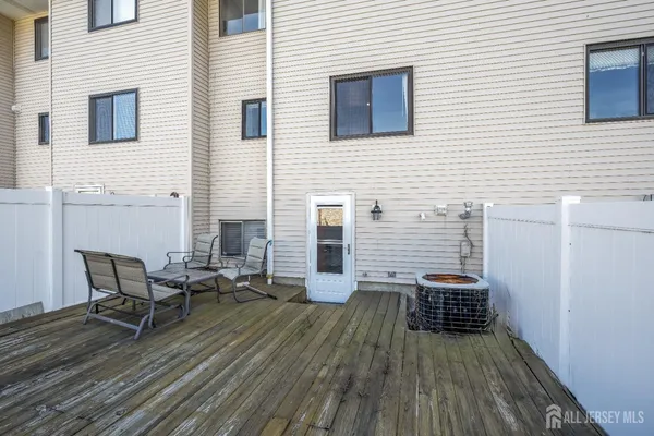 $2,995 | 424 Middlewood Road, Middletown, NJ 07748