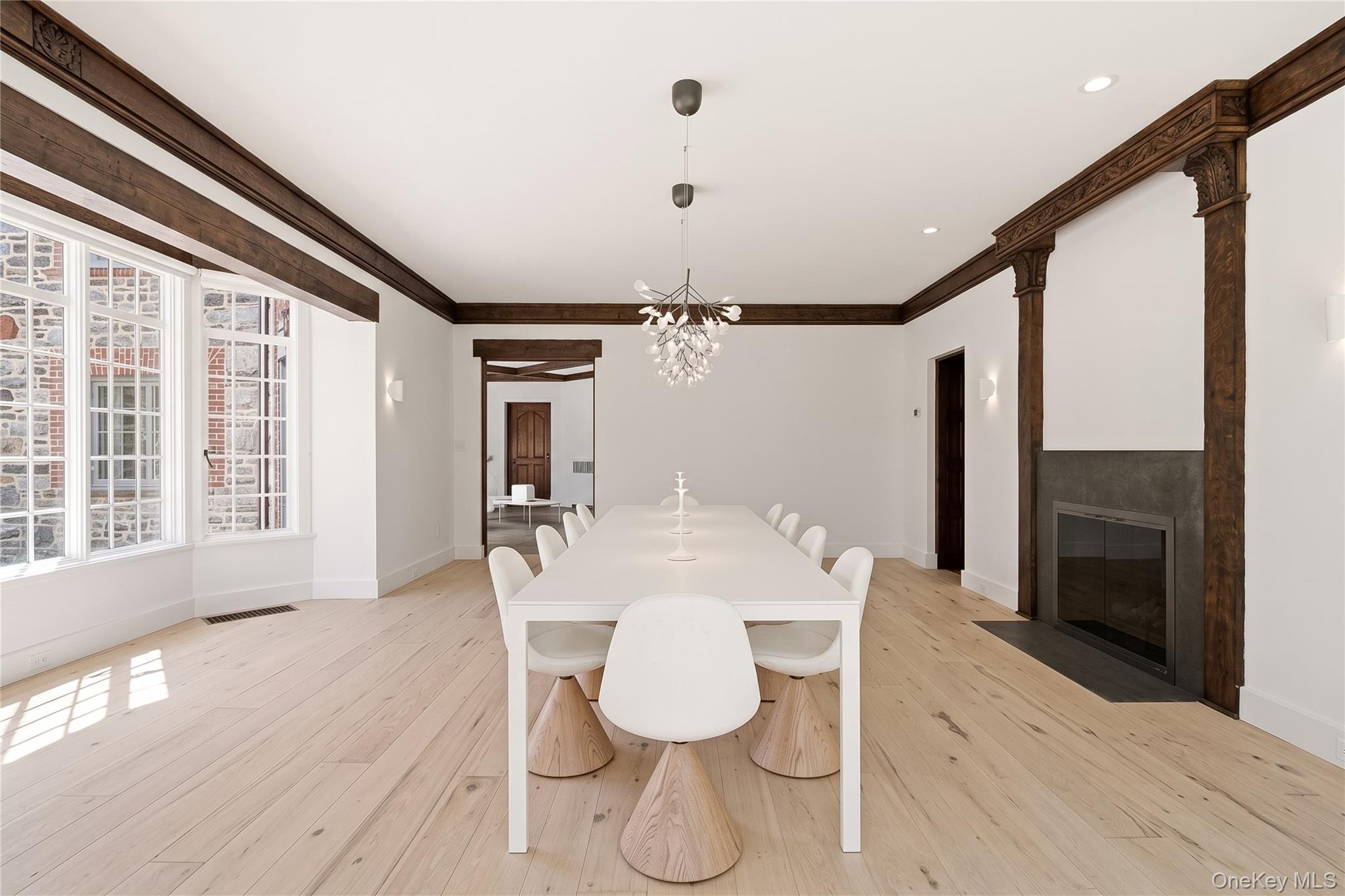 3 White Hill Road Cold Spring Harbor, NY 11724 - Photo 8 of 46 Gallery Image 8