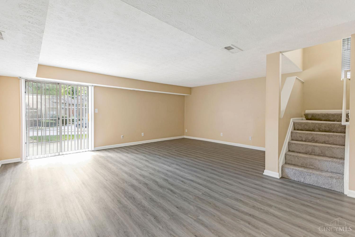 10555 Montgomery Road, Unit 77 Montgomery, OH 45242 - Photo 40 of 54