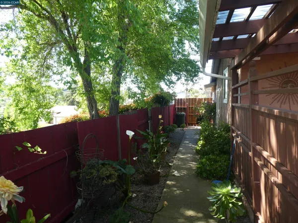 $700,000 | 2908 Sargent Avenue, San Pablo, CA 94806