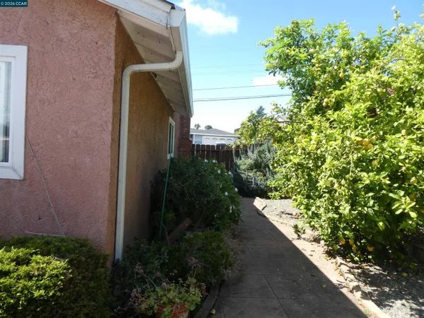 $700,000 | 2908 Sargent Avenue, San Pablo, CA 94806