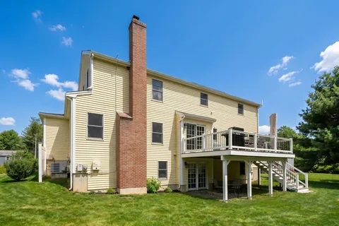 $950,000 | 133 Summer Street, Medway, MA 02053