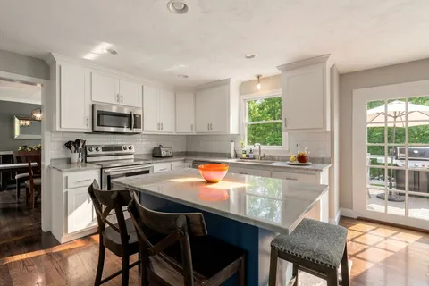 $950,000 | 133 Summer Street, Medway, MA 02053