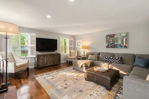 $950,000 | 133 Summer Street, Medway, MA 02053