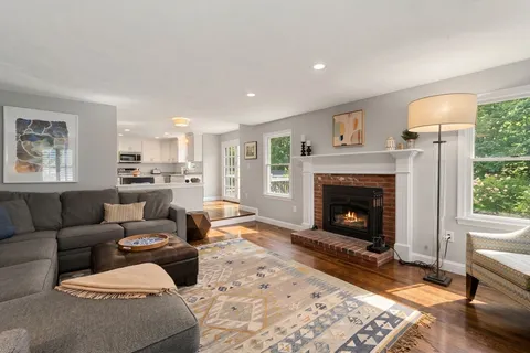 $950,000 | 133 Summer Street, Medway, MA 02053