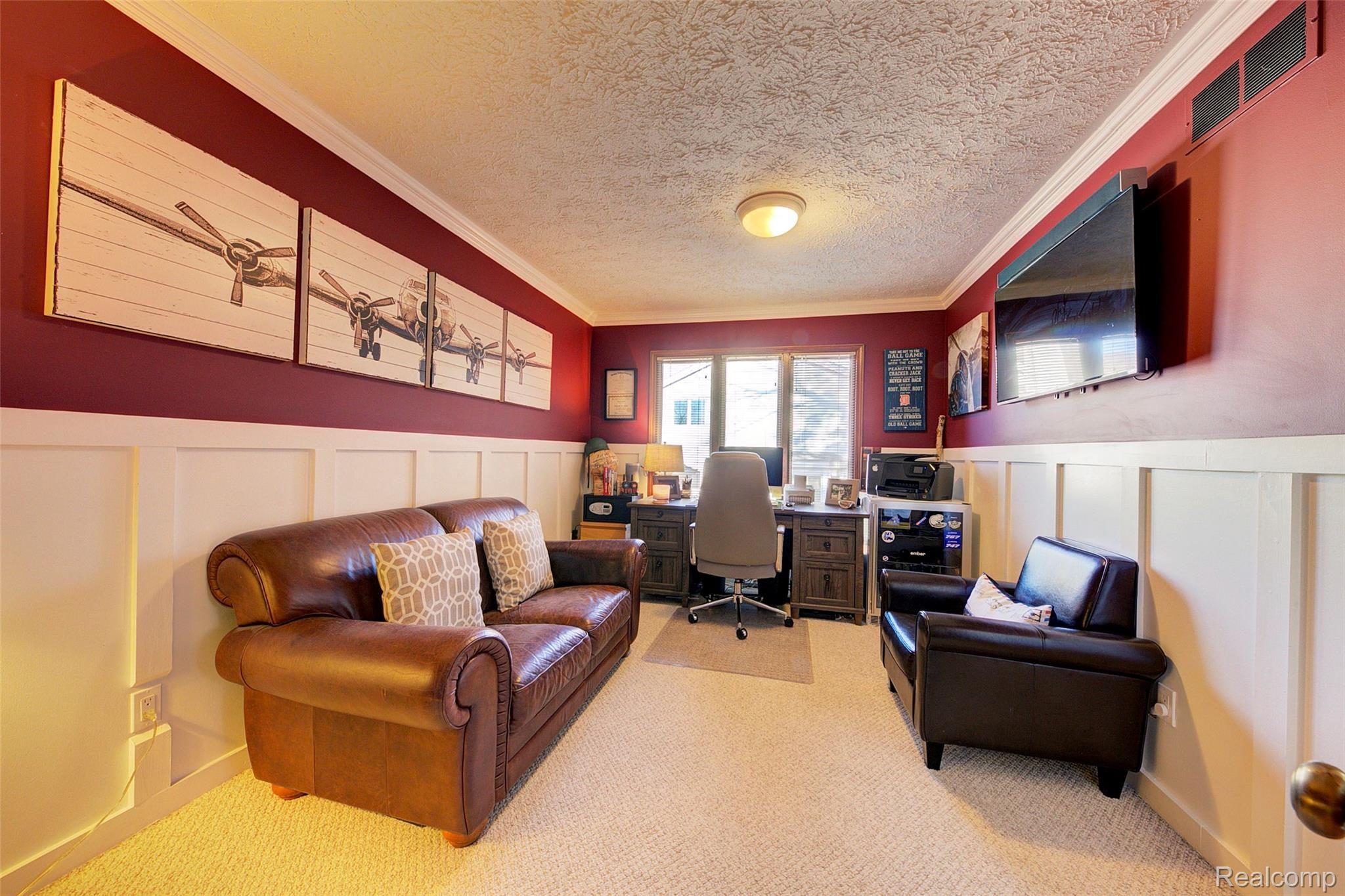 6577 Ridgeview Drive Clarkston, MI 48346 - Photo 6 of 44 7-Den.jpg