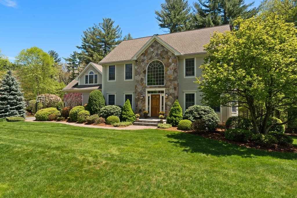 18 Battle Flagg Road Bedford, MA 01730 - Photo 1 of 22