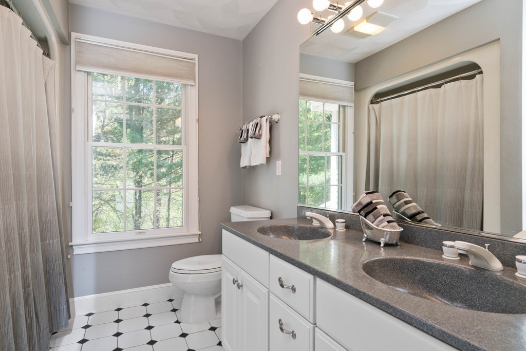 18 Battle Flagg Road Bedford, MA 01730 - Photo 15 of 22