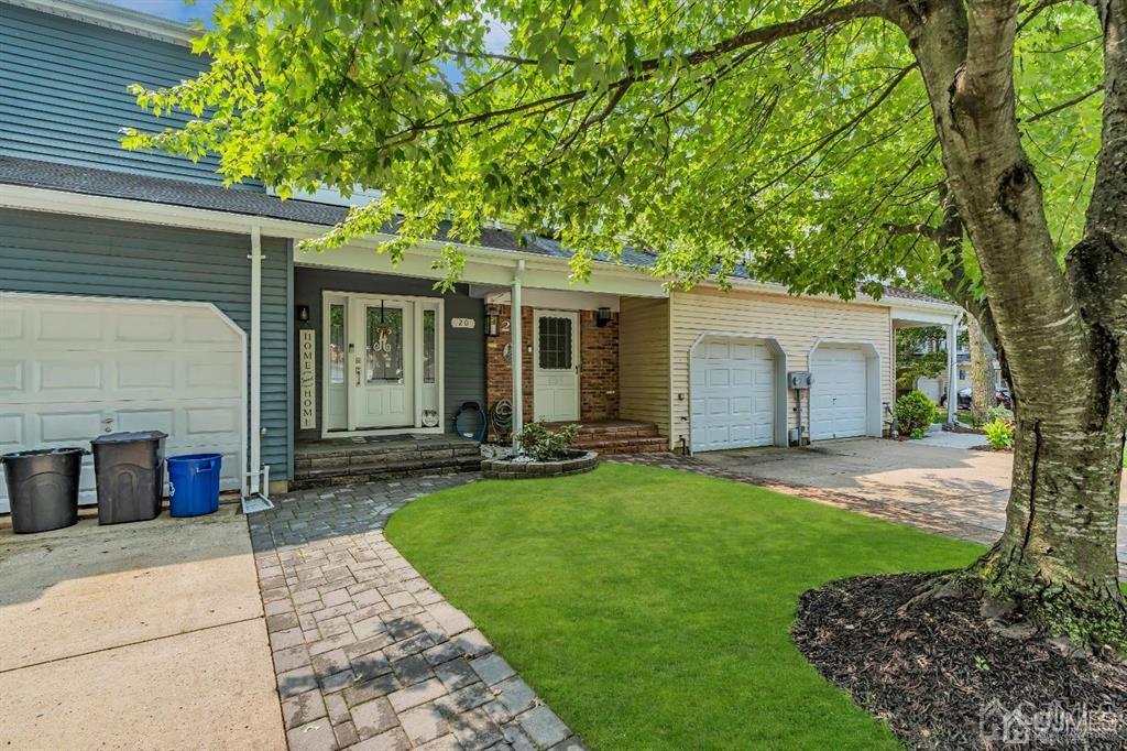 21 Bramble Lane Old Bridge, NJ 07747 - Photo 5 of 35 a view of a house with backyard porch and garden