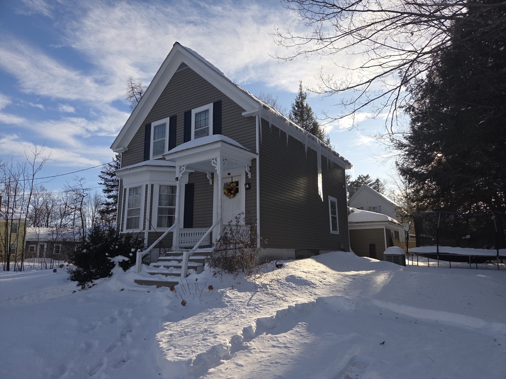 14 Brookline Street Pepperell, MA 01463 - Photo 3 of 17