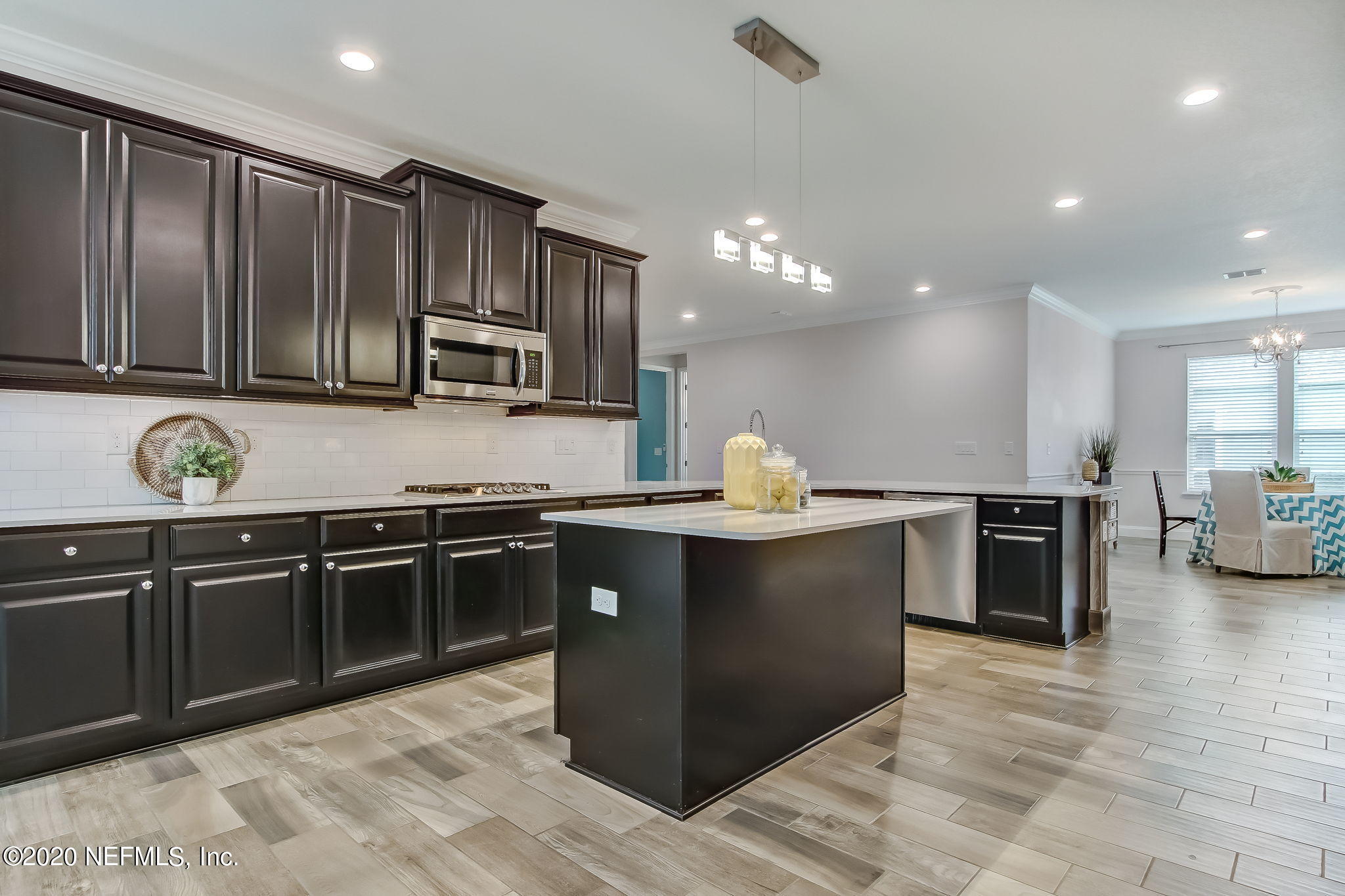 kitchen to dining room