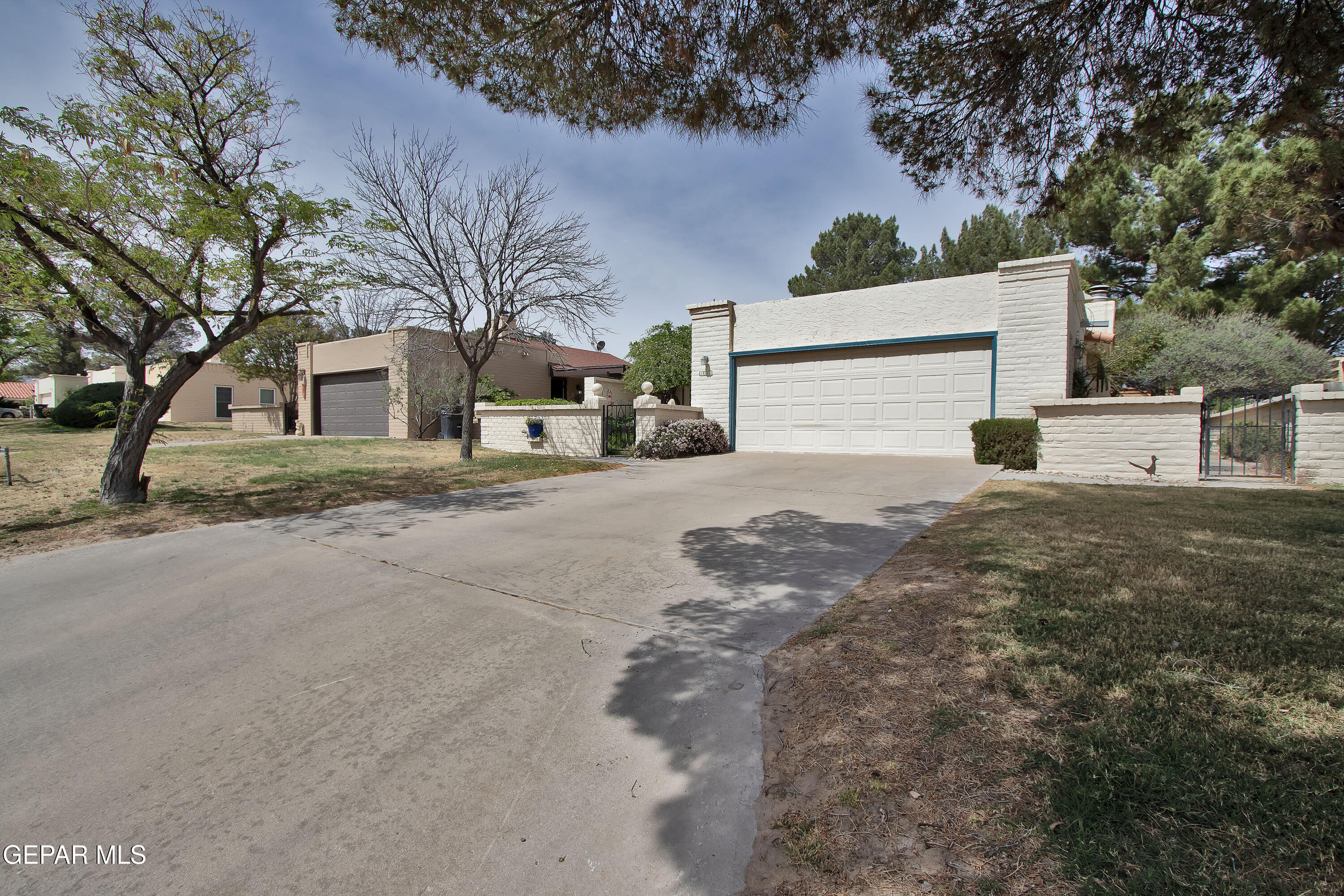 116 North Trevino Road Santa Teresa, NM 88008 - Photo 4 of 77 a view of a house with a yard