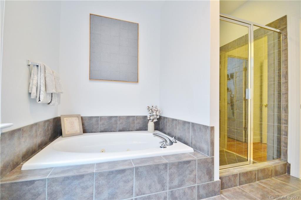 2314 Club Road Charlotte, NC 28205 - Photo 14 of 24 Gallery Image 14
