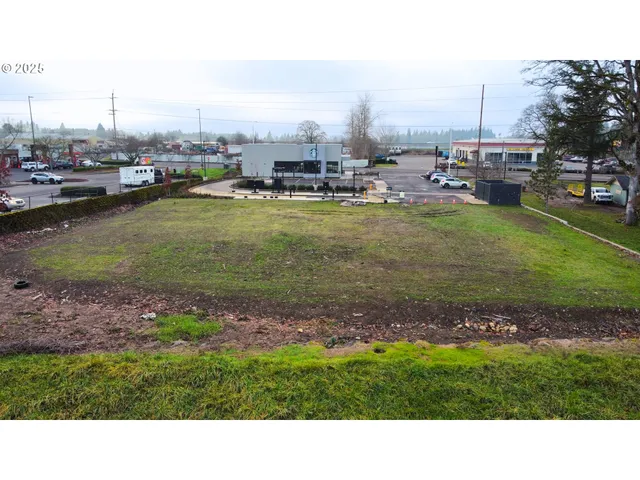 $299,000 | 31430 South Highway 213, Molalla, OR 97038