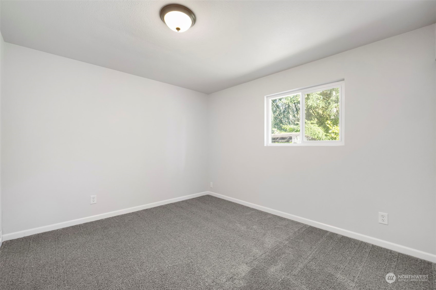121 Sunnyhill Road West Bremerton, WA 98312 - Photo 12 of 39 Gallery Image 12