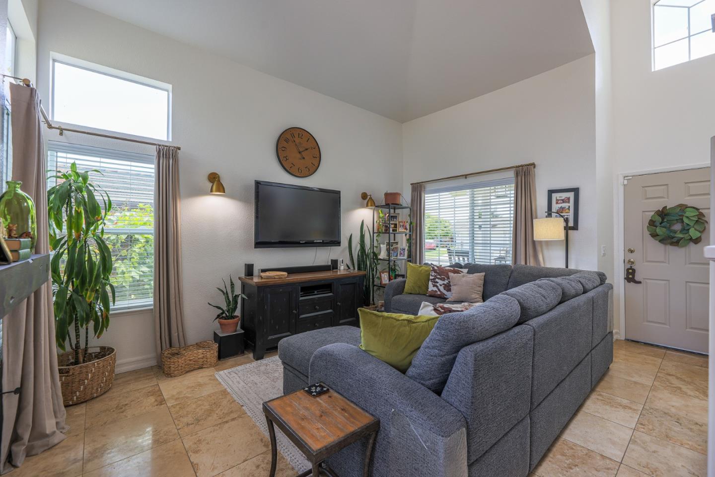166 Sutton Way Salinas, CA 93906 - Photo 6 of 29
