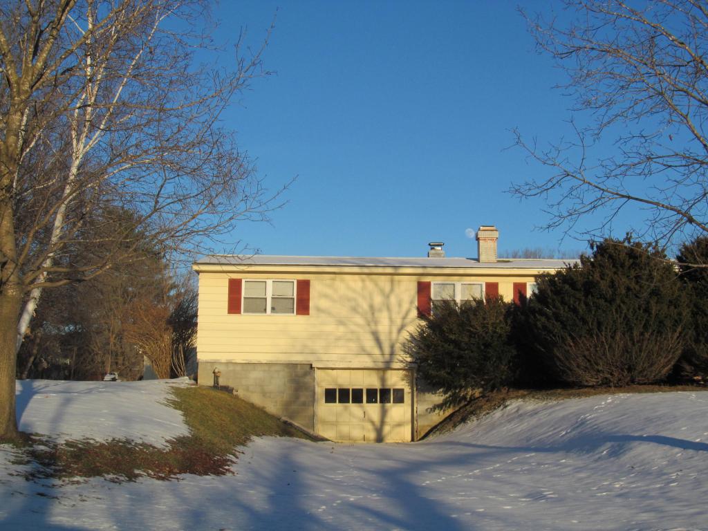 176 Forest Street Rutland, VT 05701 - Photo 2 of 13