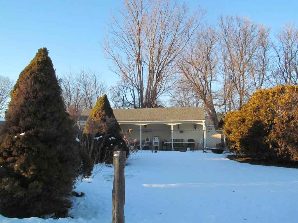 176 Forest Street Rutland, VT 05701 - Photo 7 of 13