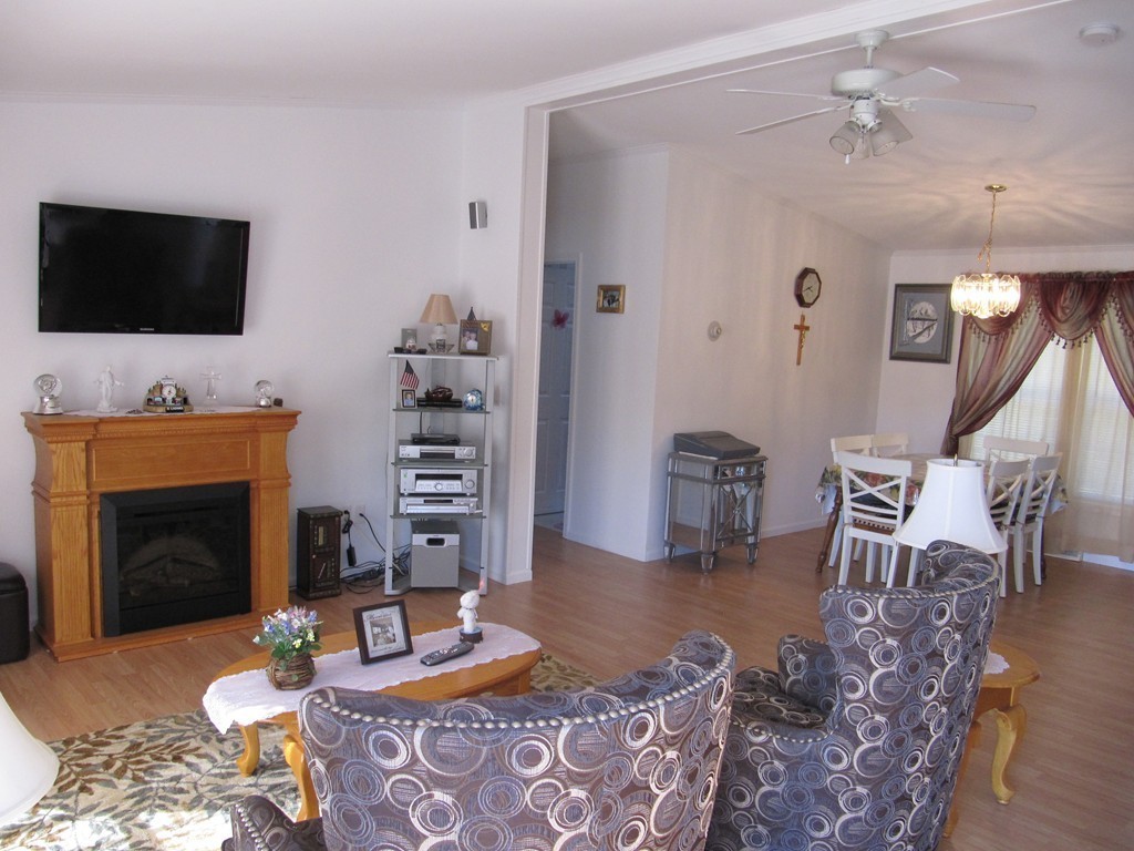 28 George's Loop Raynham, MA 02767 - Photo 4 of 30 Gallery Image 4