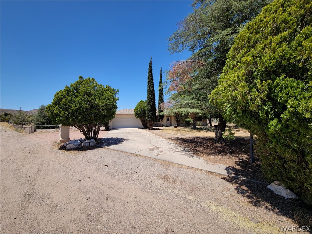 669 Riata Valley Road Kingman, AZ 86409 - Photo 3 of 68 Gallery Image 3
