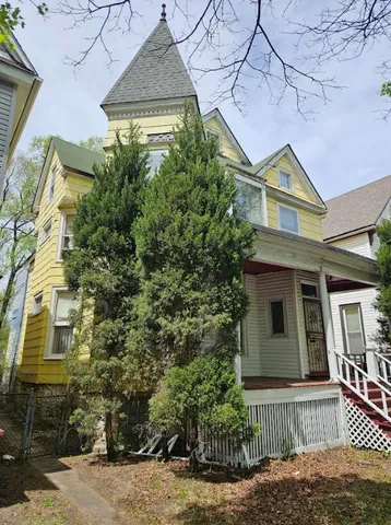 $80,000 | 6550 South Stewart Avenue, Chicago, IL 60621