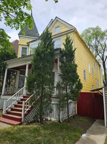 $80,000 | 6550 South Stewart Avenue, Chicago, IL 60621