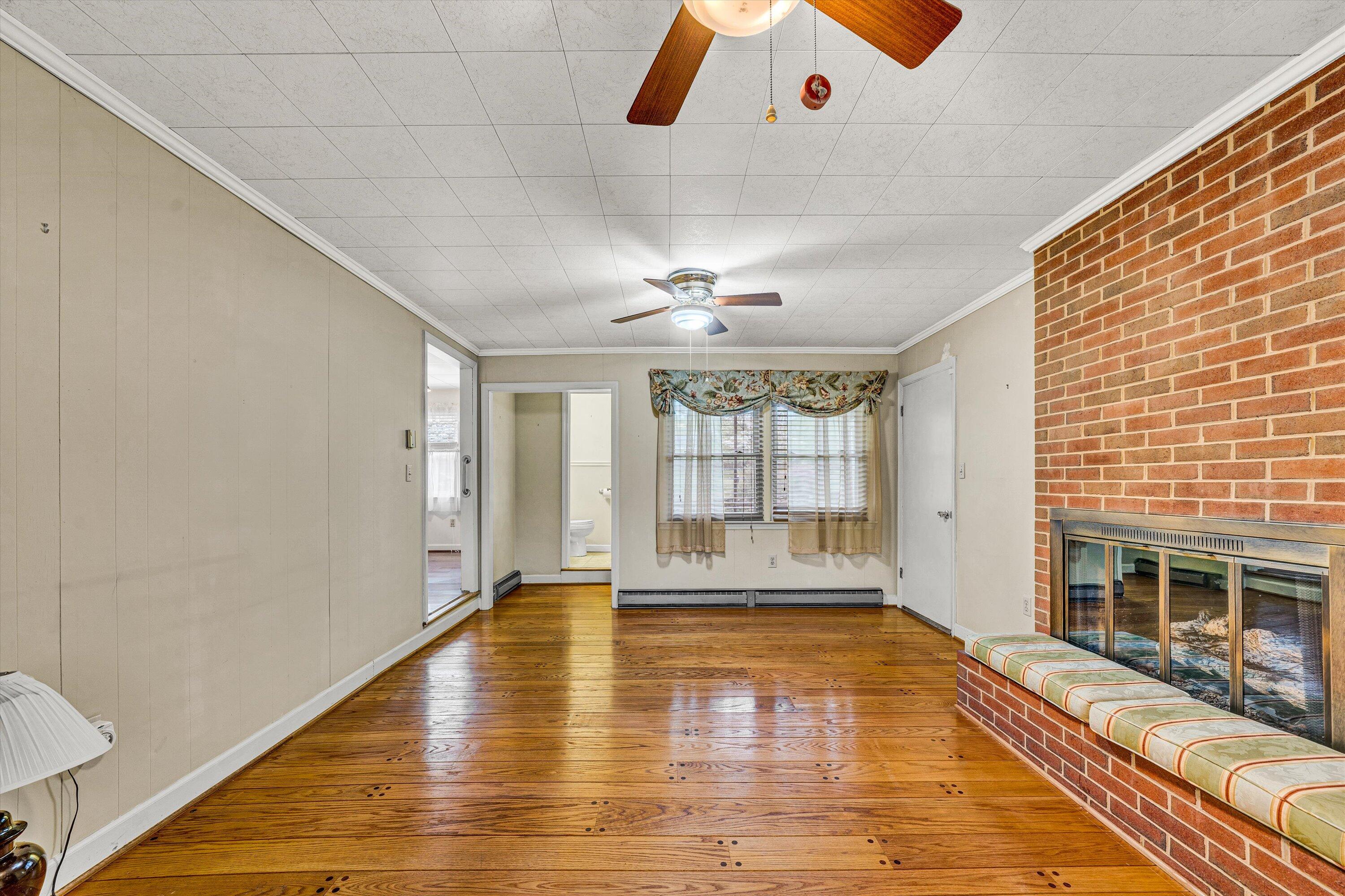 2146 Feather Road Vinton, VA 24179 - Photo 15 of 36 15-DSC00076