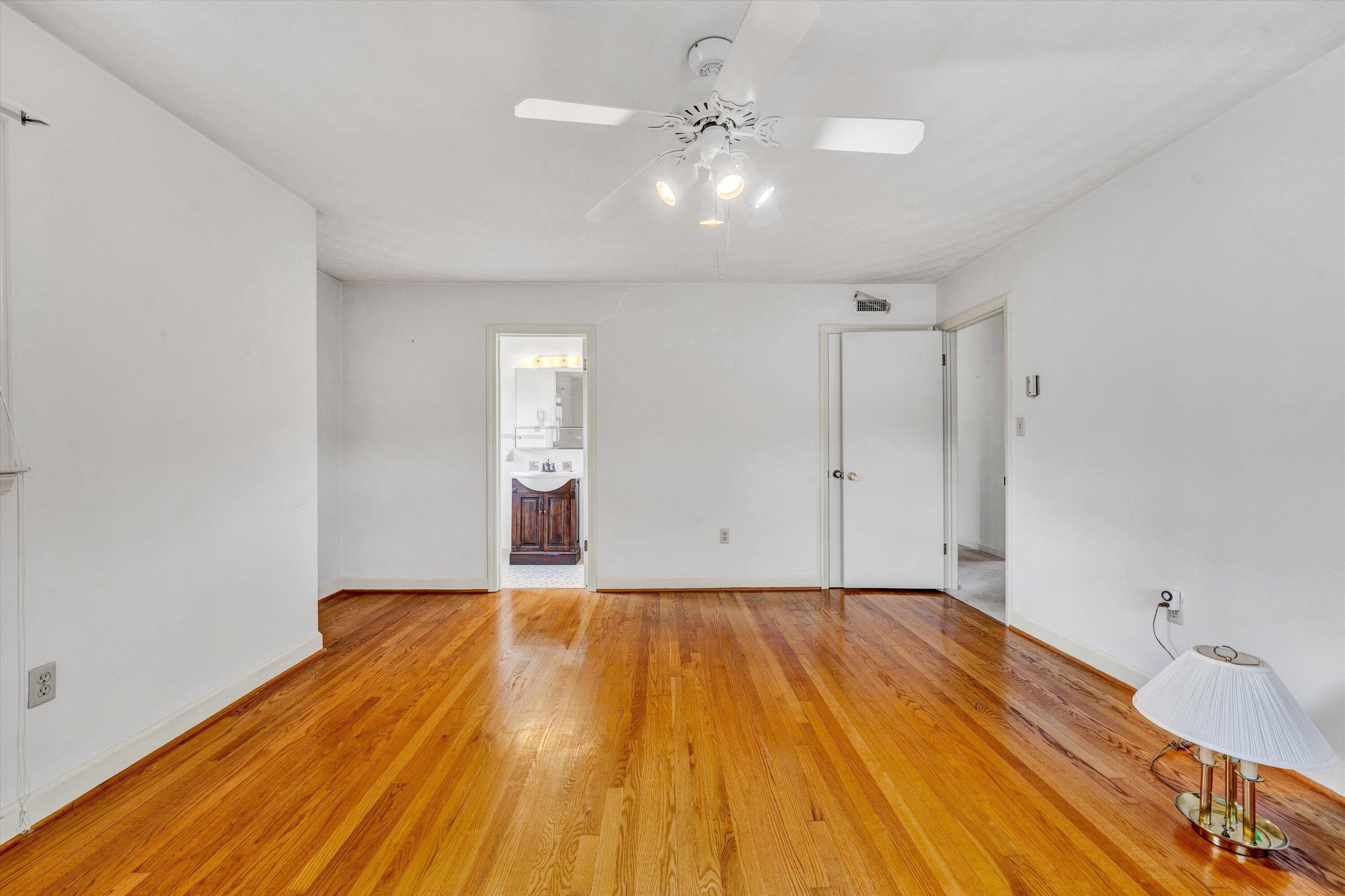 2146 Feather Road Vinton, VA 24179 - Photo 26 of 36 26-DSC00136