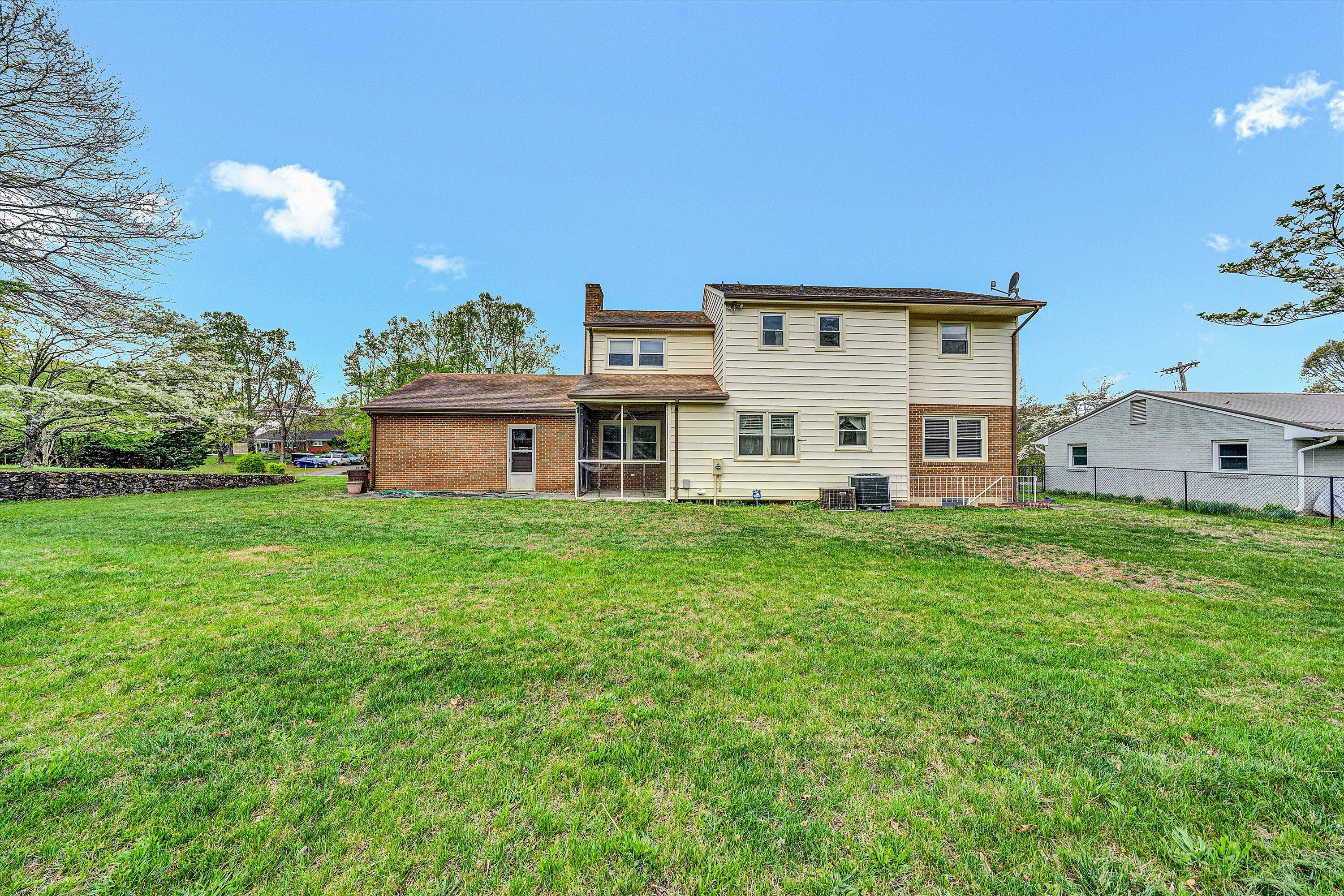 2146 Feather Road Vinton, VA 24179 - Photo 34 of 36 34-DSC00171