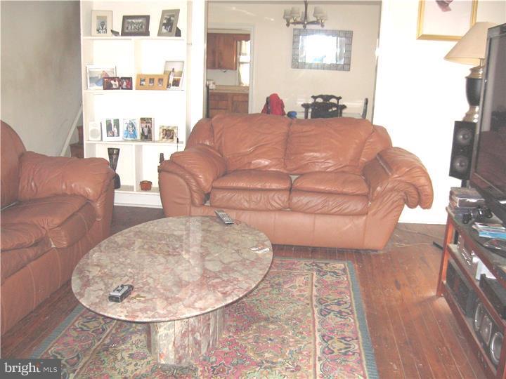 133 Simpson Road Ardmore, PA 19003 - Photo 3 of 9
