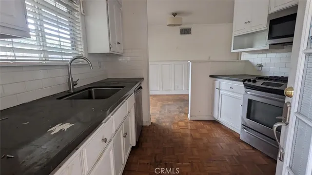 $200,000 | 112 North Center Street, Redlands, CA 92373