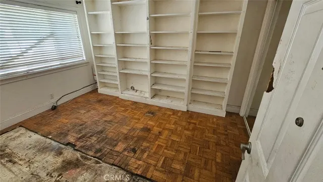 $200,000 | 112 North Center Street, Redlands, CA 92373