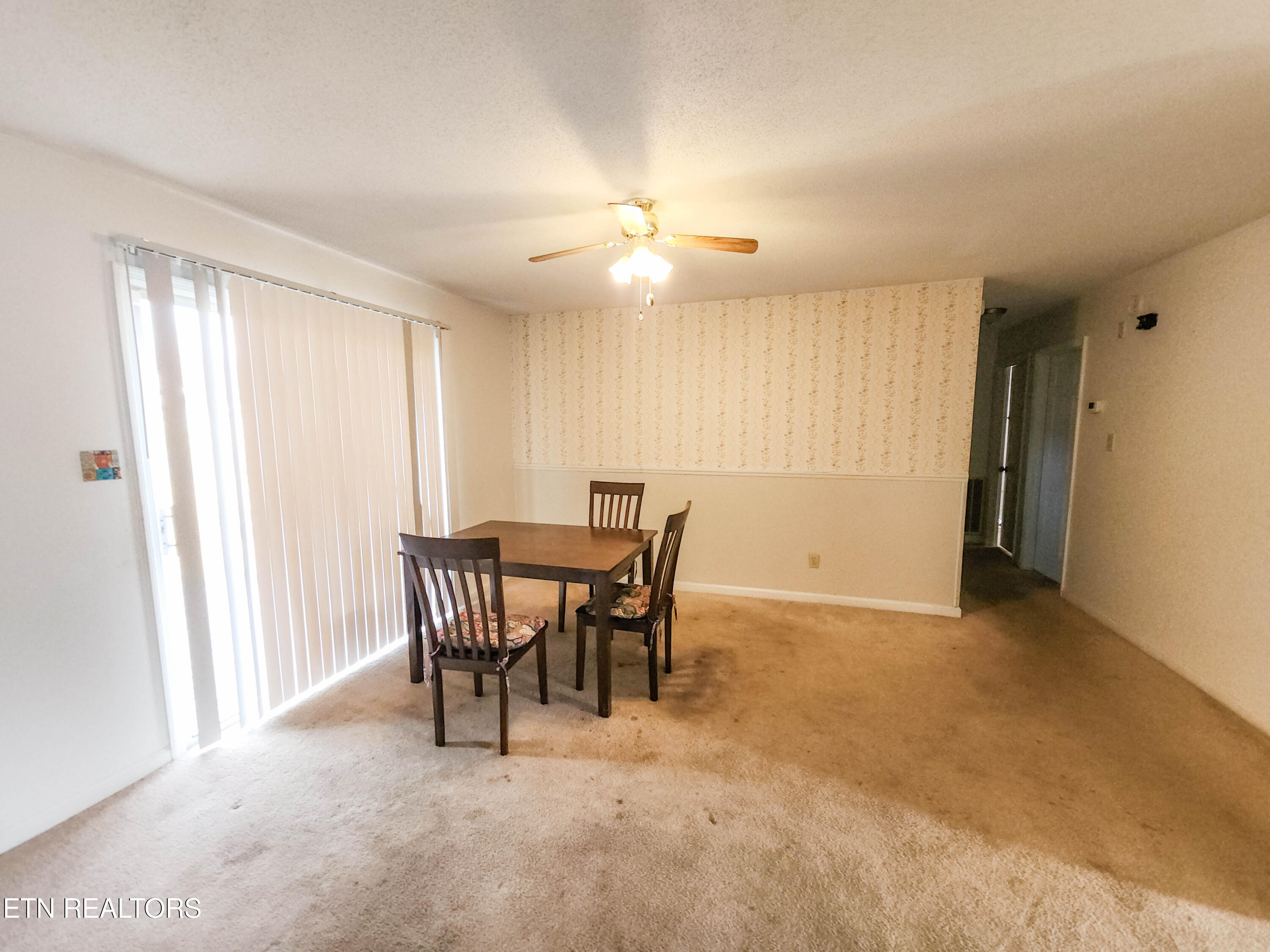 4225 Inisbrook Way Knoxville, TN 37938 - Photo 12 of 19 4225 inisbrook din