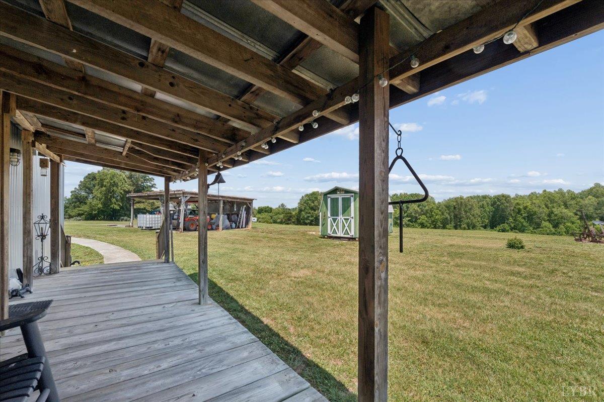 1606 Mt Calvary Road Brookneal, VA 24528 - Photo 21 of 43