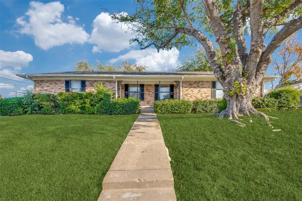 $575,000 | 3707 High Vista Drive, Dallas, TX 75244