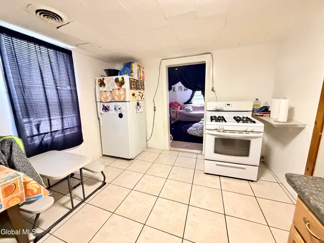 $195,000 | 280 Church Street, Amsterdam, NY 12010