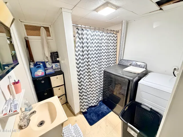 $195,000 | 280 Church Street, Amsterdam, NY 12010