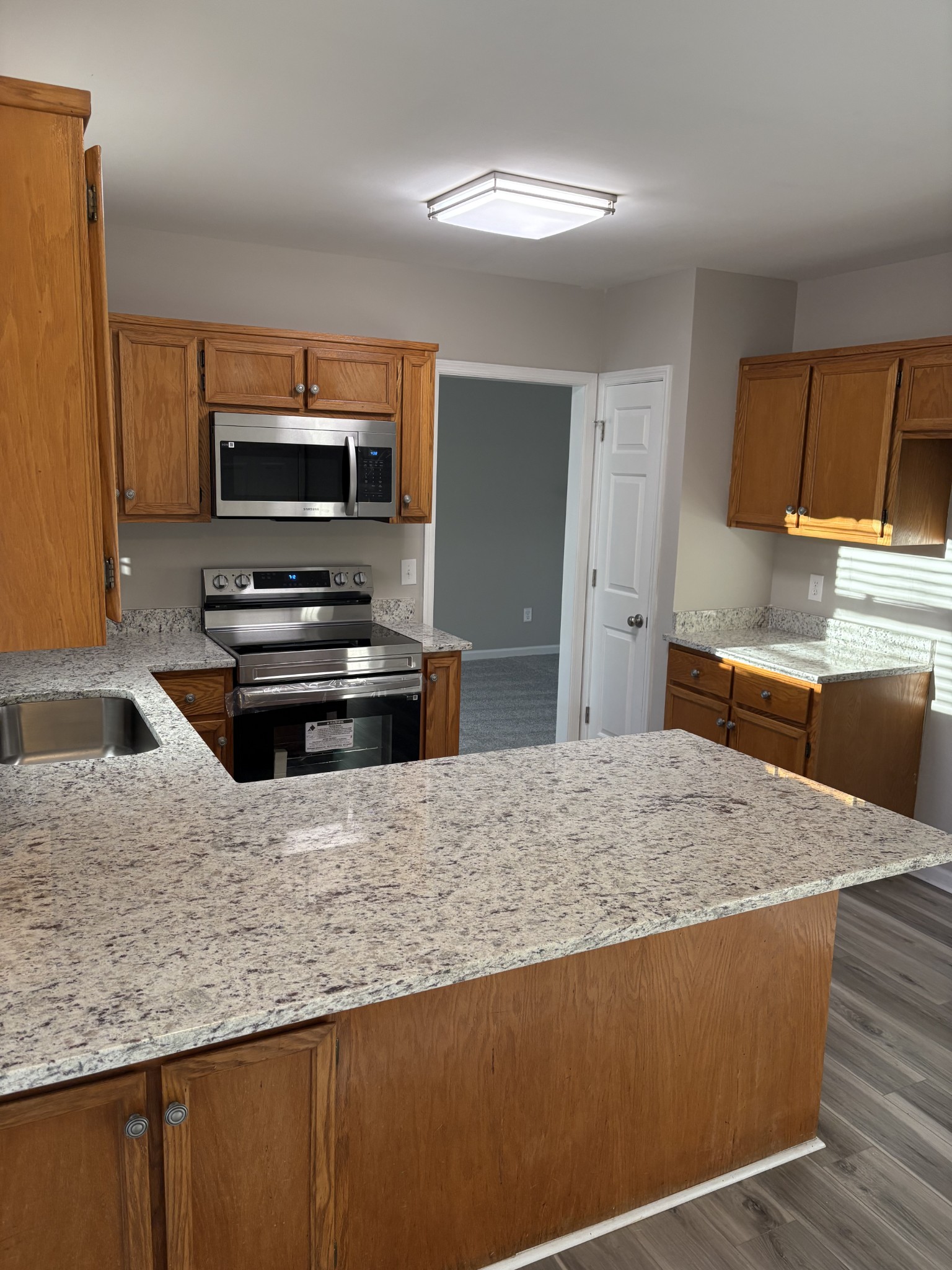 1061 Fitzpatrick Road Nashville, TN 37214 - Photo 10 of 26 Gallery Image 10