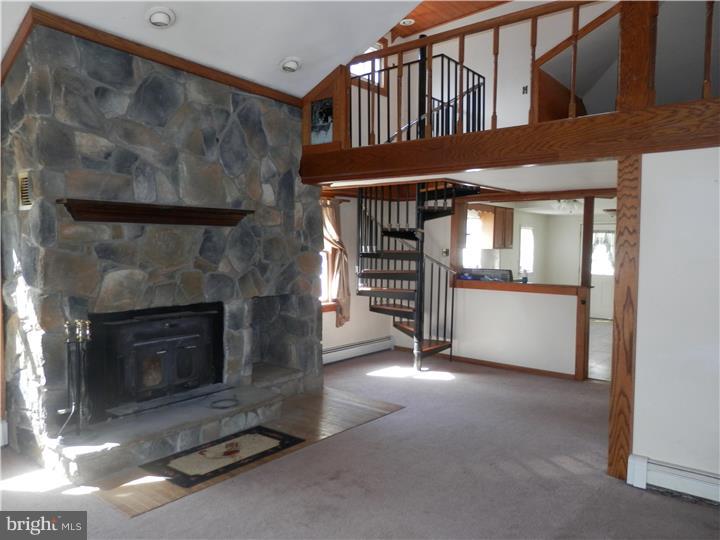 211 River Road Washington Crossing, PA 18977 - Photo 5 of 17 Great Room