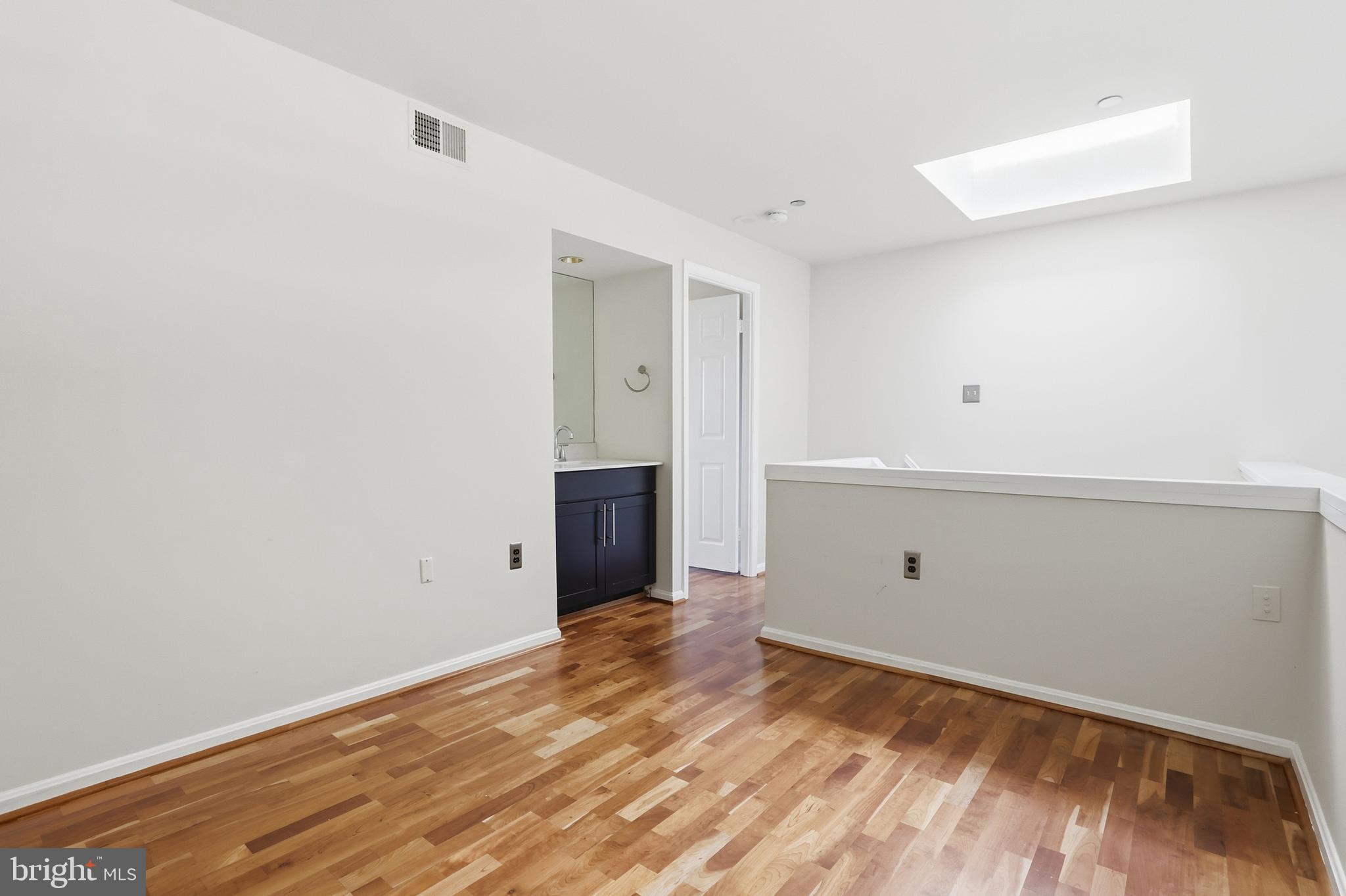 1301 North Courthouse Road, Unit 1804 Arlington, VA 22201 - Photo 19 of 30