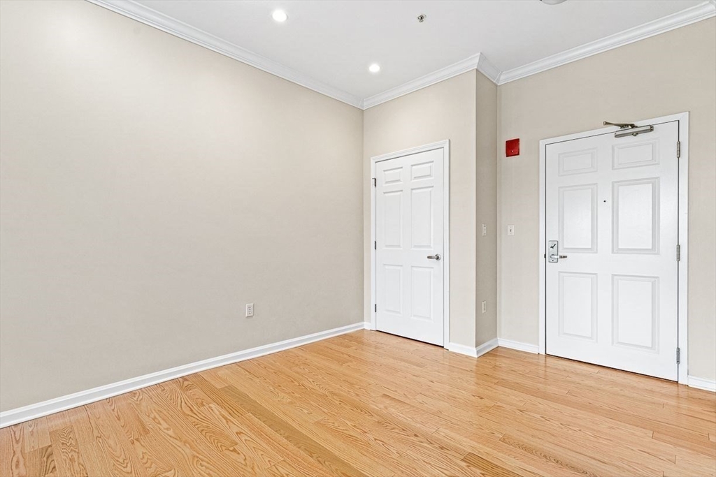 36 Village Road, Unit 605 Middleton, MA 01949 - Photo 4 of 35 Gallery Image 4
