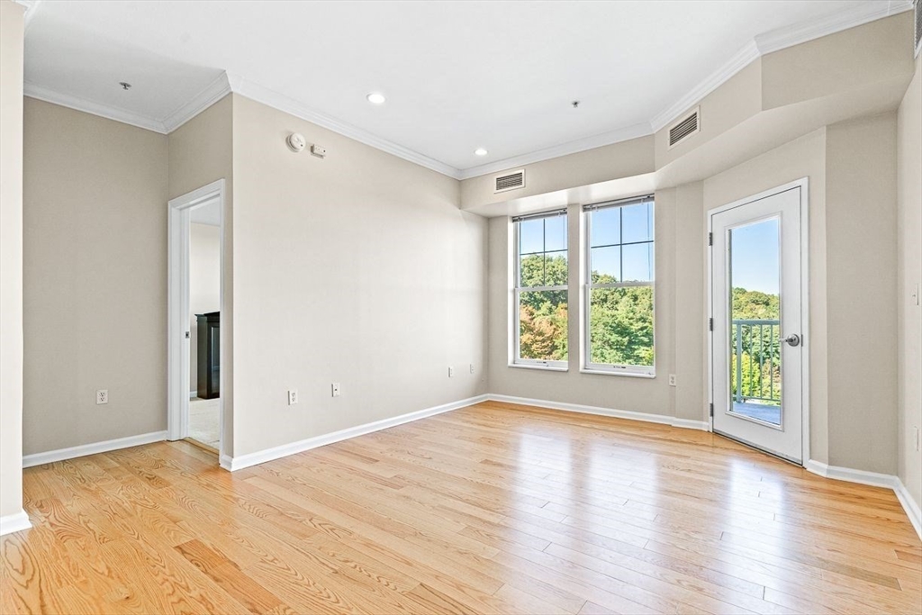 36 Village Road, Unit 605 Middleton, MA 01949 - Photo 6 of 35 Gallery Image 6